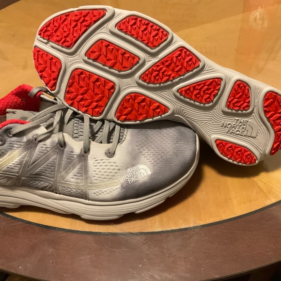 The North Face Women’s Fastfoam Running Shoes - Picture 3 of 4